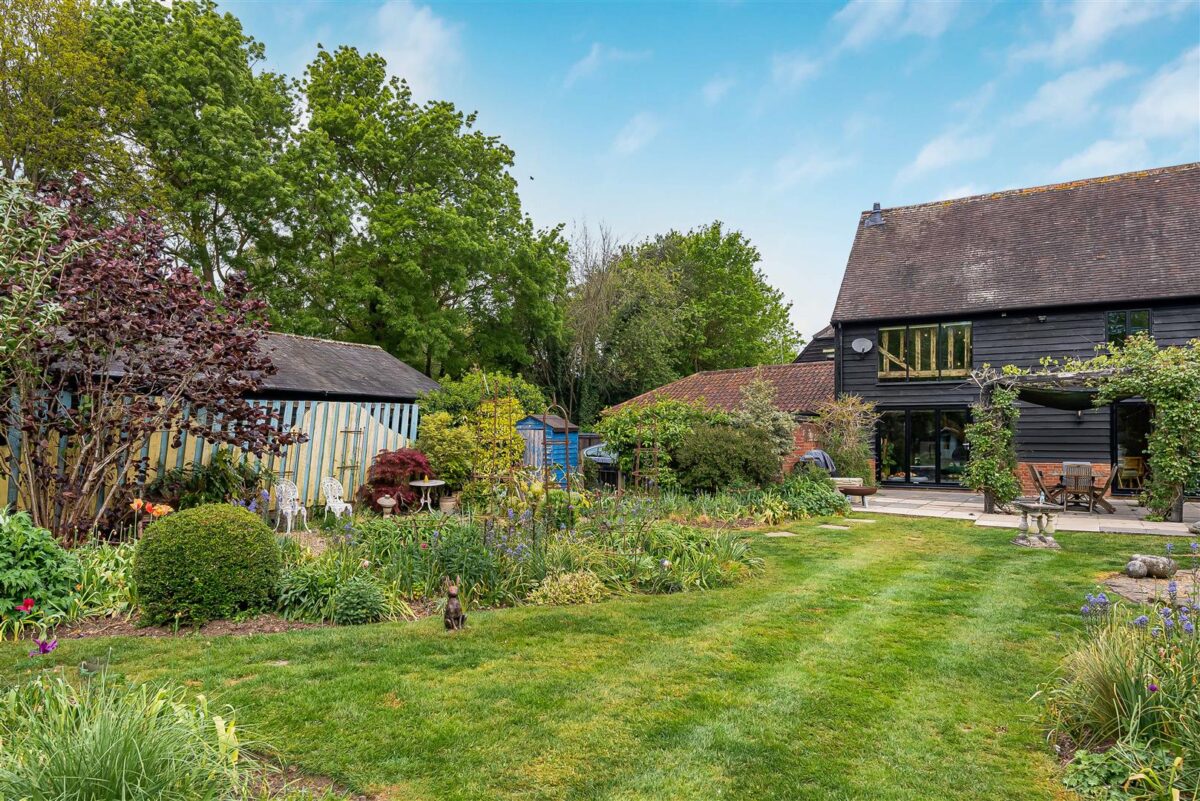 London Road, Hertford, SG13