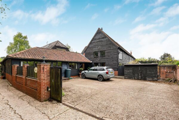 London Road, Hertford, SG13
