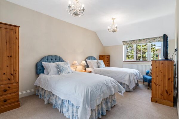 Myddleton Road, Ware, SG12