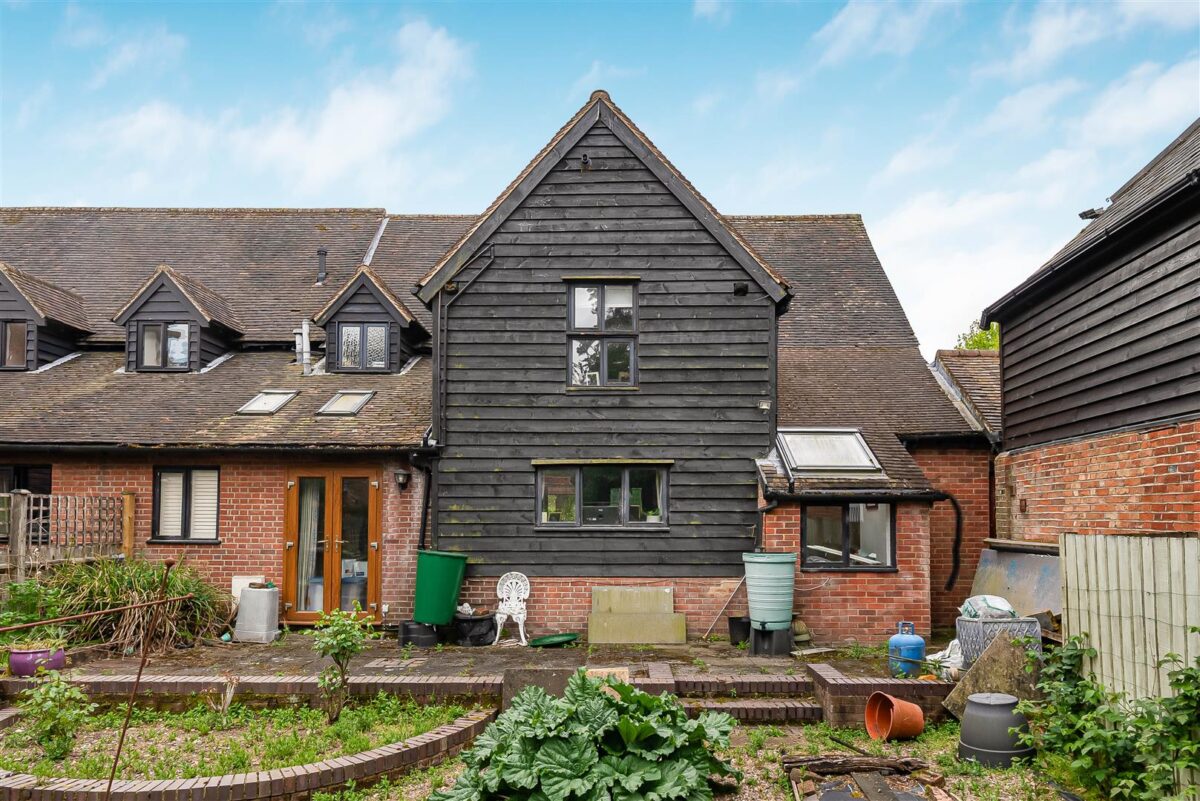 London Road, Hertford, SG13