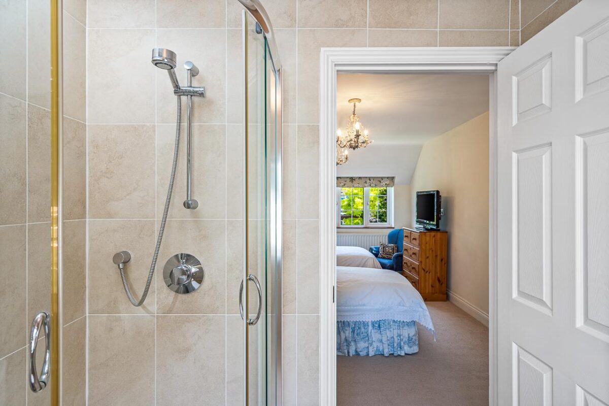 Myddleton Road, Ware, SG12