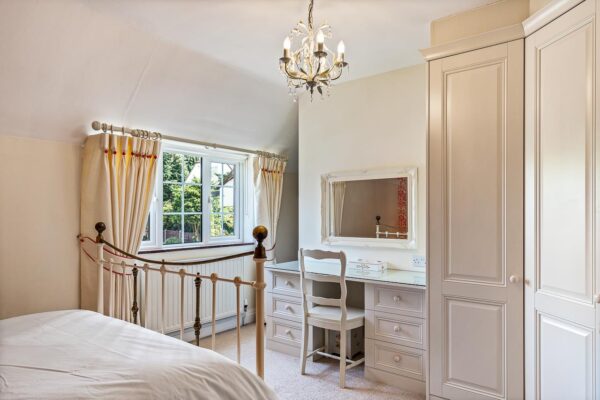 Myddleton Road, Ware, SG12