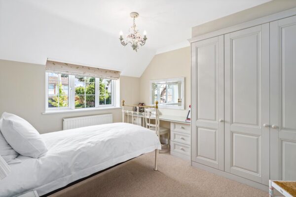 Myddleton Road, Ware, SG12