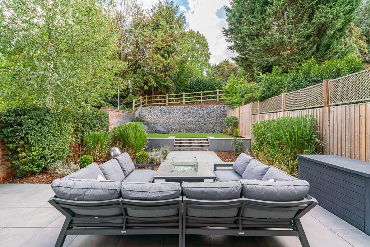 White Horse Close, Hertingfordbury, SG14