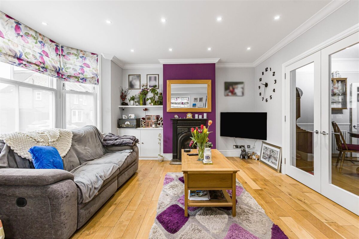 Musley Hill, Ware, SG12
