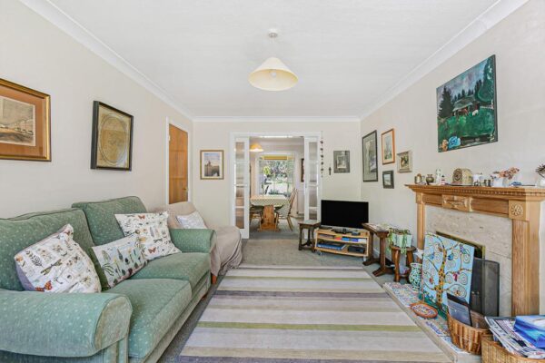 Valley Close, Hertford, SG13