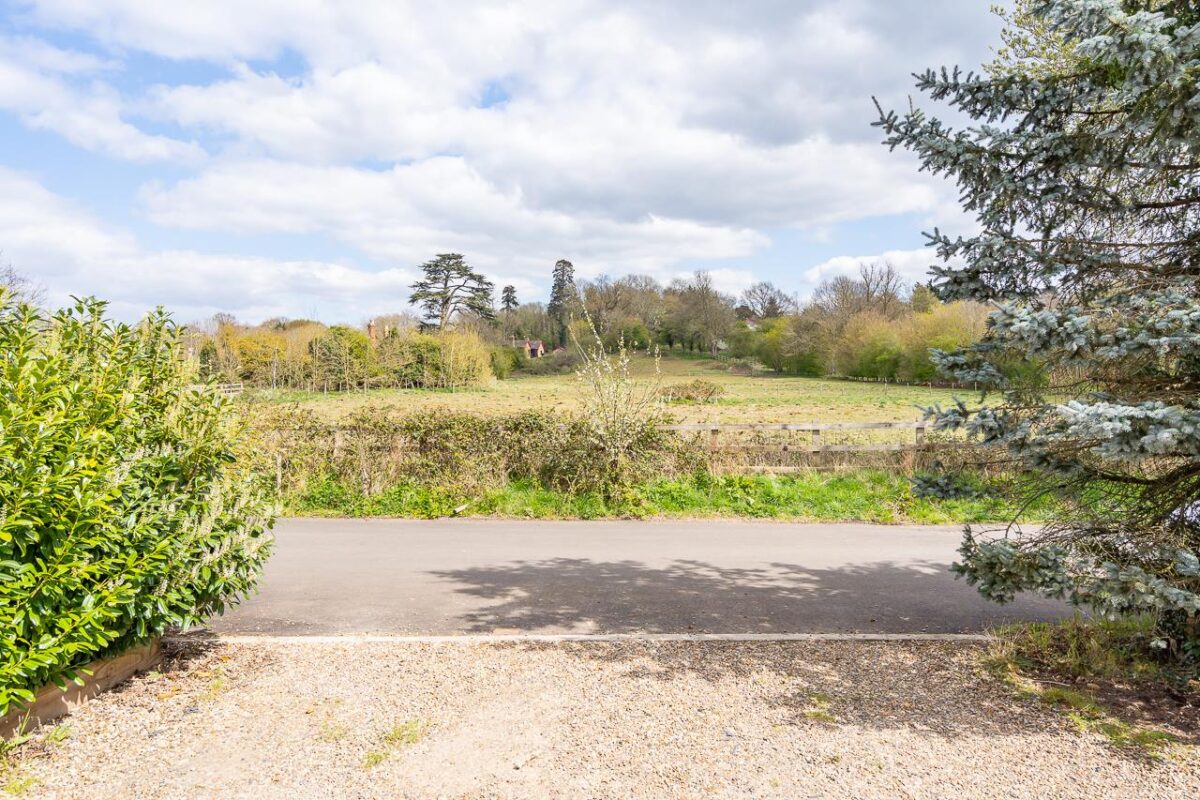 Netherfield Lane, Stanstead Abbotts, SG12