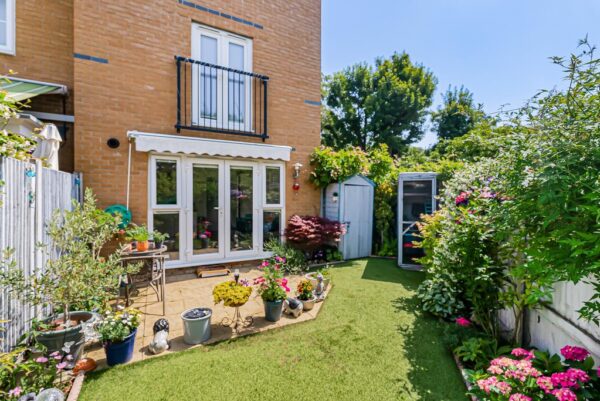 Gallows Way, Hertford