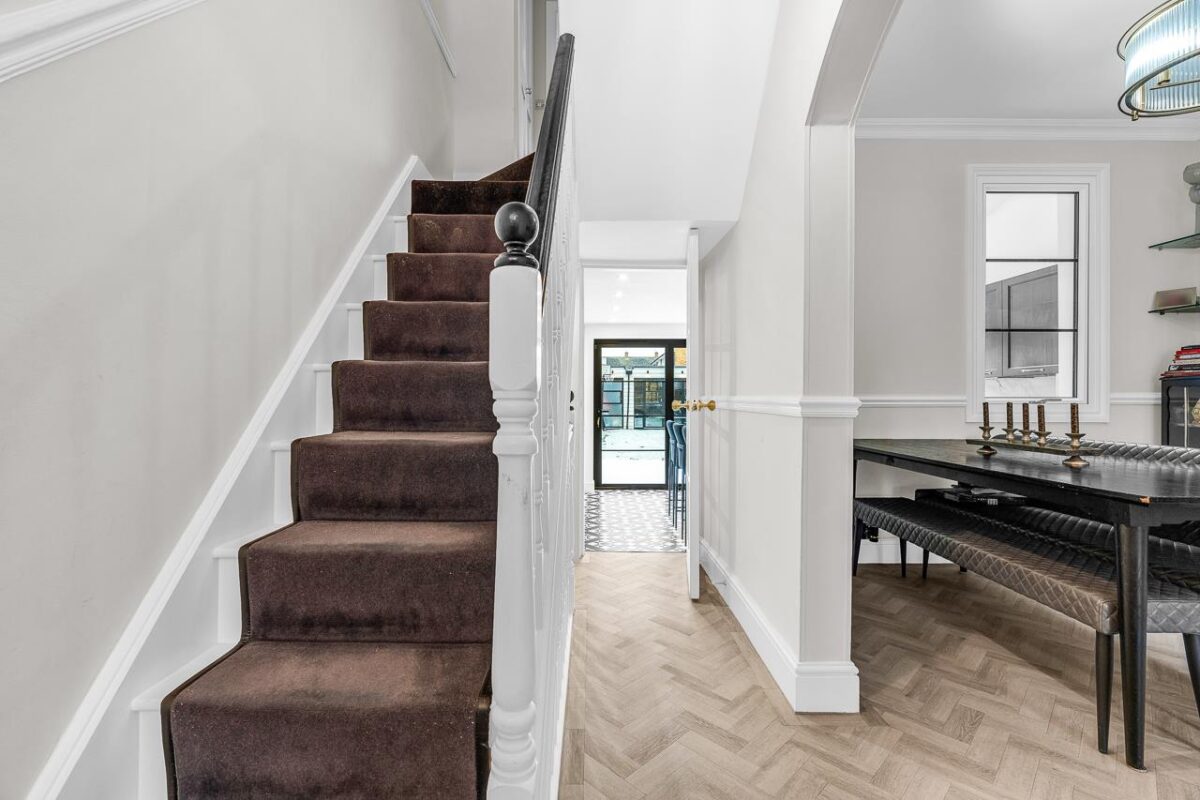 Currie Street, Hertford, SG13