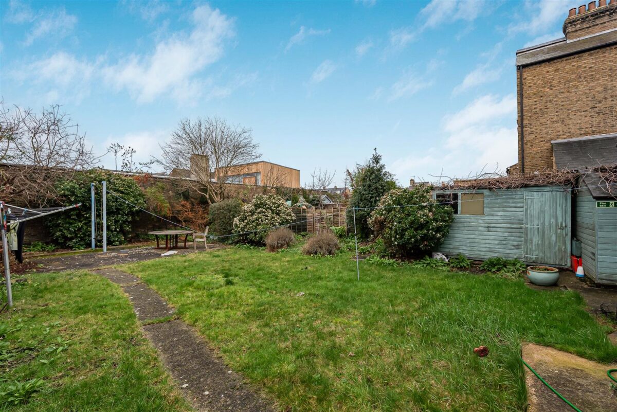 Ware Road, Hertford, SG13