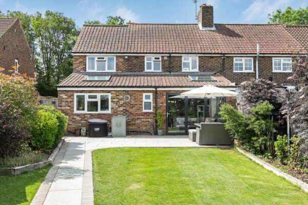 Colliers End, Ware