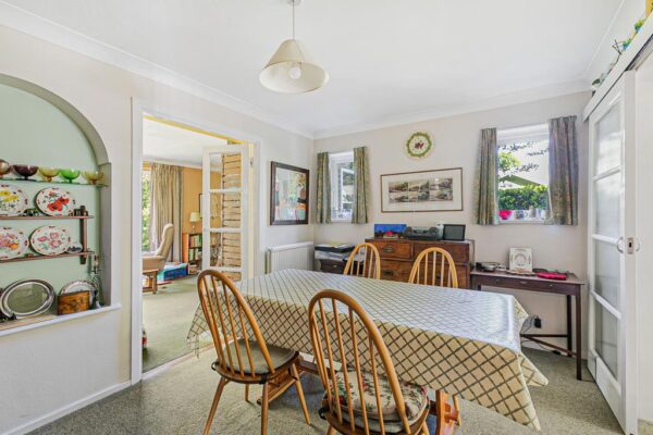 Valley Close, Hertford, SG13