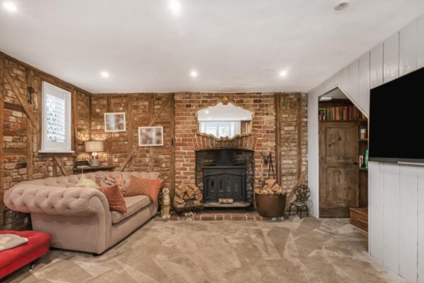 High Street, Hunsdon, SG12