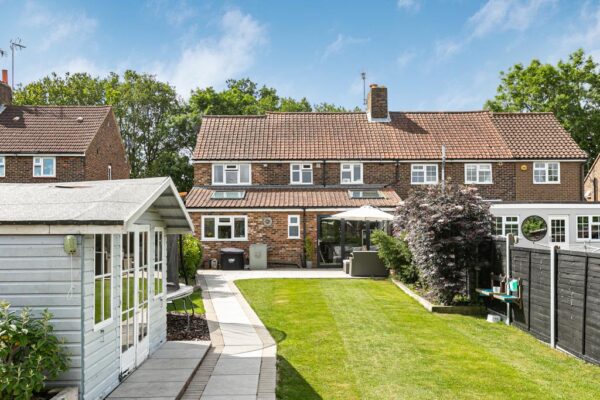 Colliers End, Ware
