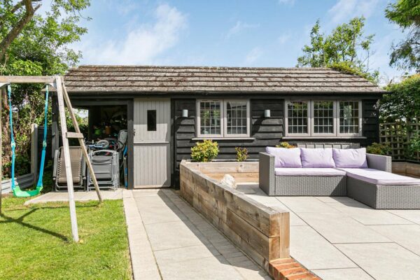 Colliers End, Ware