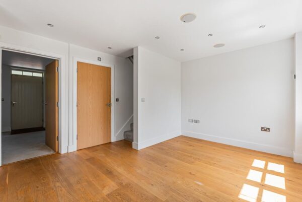 Harrison Lane, Balls Park, Hertford
