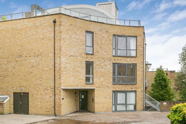 Mead Lane, Hertford