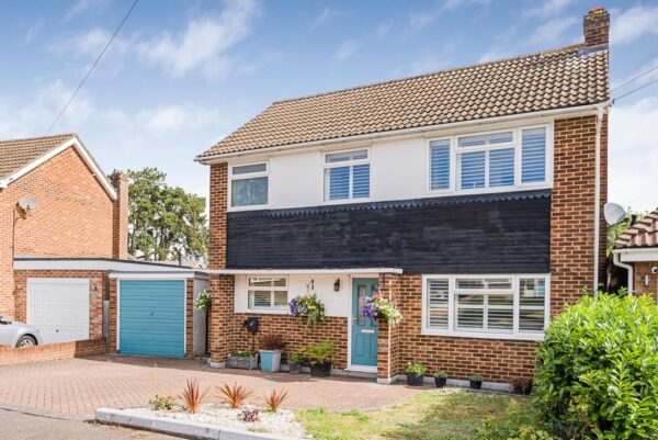 Cedar Close, Ware