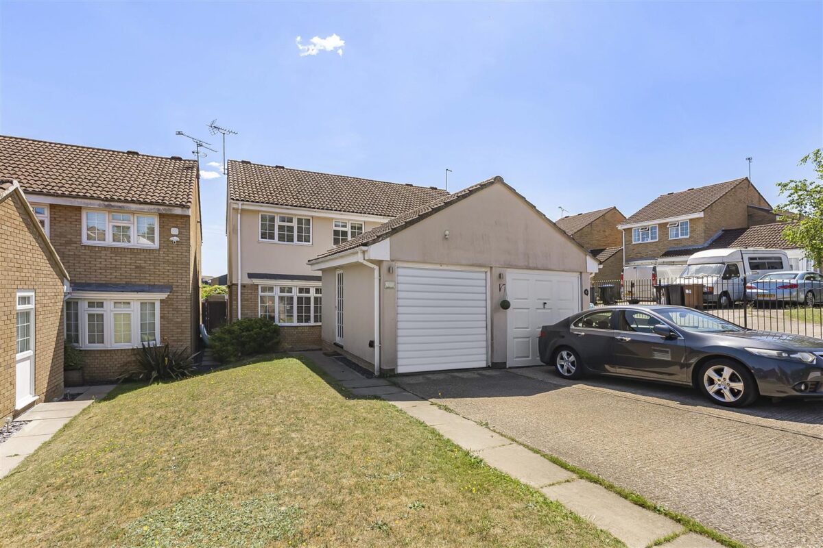 Delfcroft, Ware, SG12