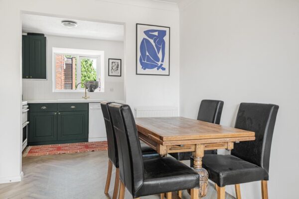 Mansfield Gardens, Hertford, SG14