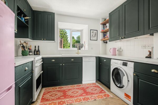 Mansfield Gardens, Hertford, SG14
