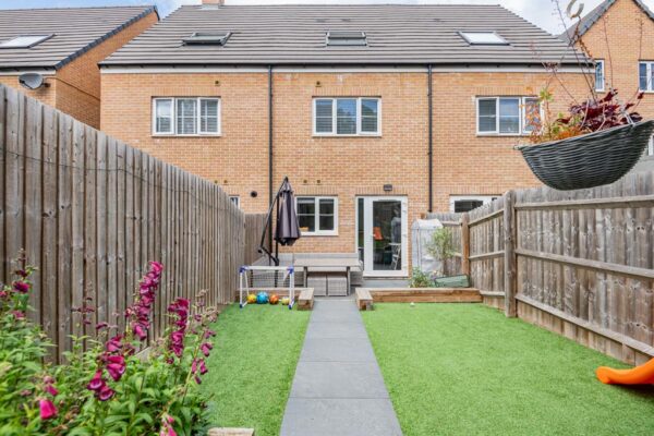 Ware Road, Hertford, SG13