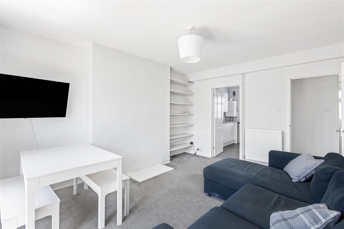 Burnett Square, Hertford, SG14