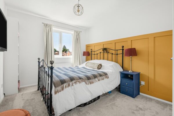 Mansfield Gardens, Hertford, SG14
