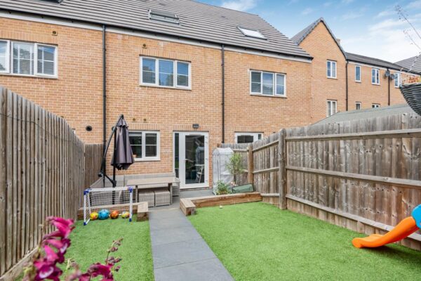 Ware Road, Hertford, SG13