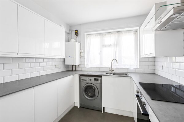 Burnett Square, Hertford, SG14