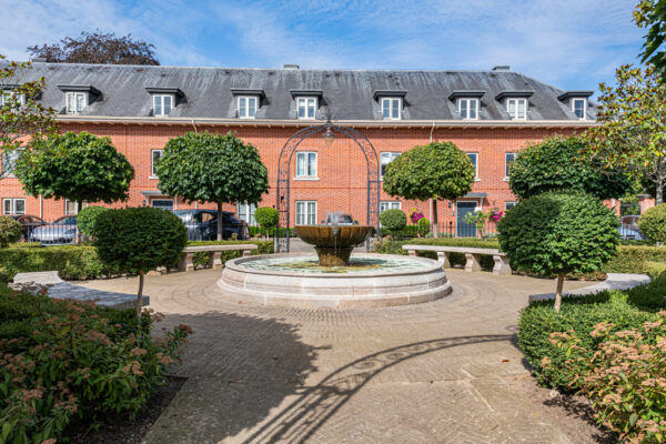 Henmarsh Court, Balls Park, SG13