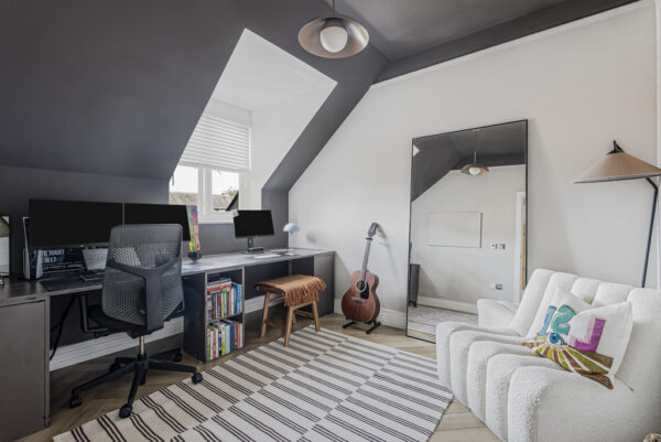 Henmarsh Court, Balls Park, SG13