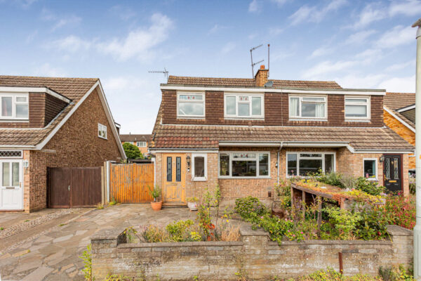 Chandlers Way, Hertford, SG14