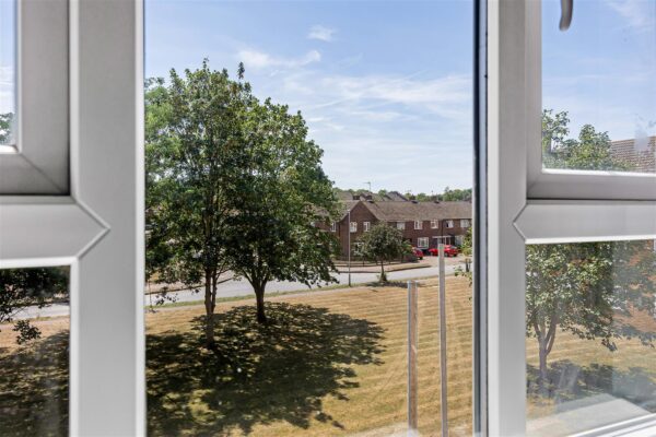 Burnett Square, Hertford, SG14