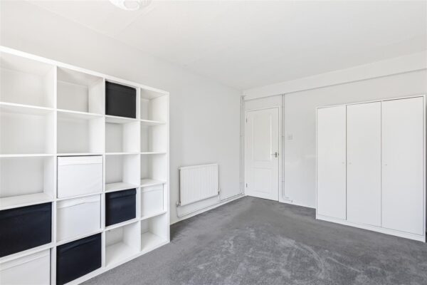 Burnett Square, Hertford, SG14