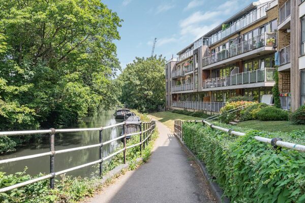 Mead Lane, Hertford