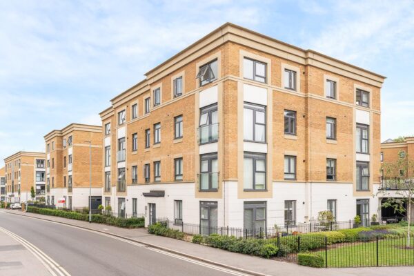 Mead Lane, Hertford, SG13