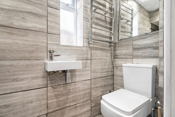 Hazeldell, Watton At Stone, SG14