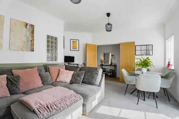Newland Gardens, Hertford, SG13
