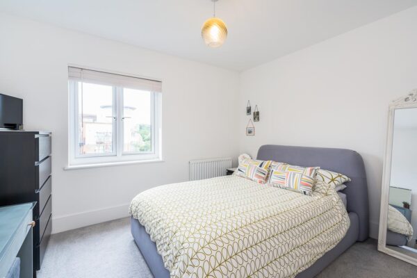 Mead Lane, Hertford, SG13