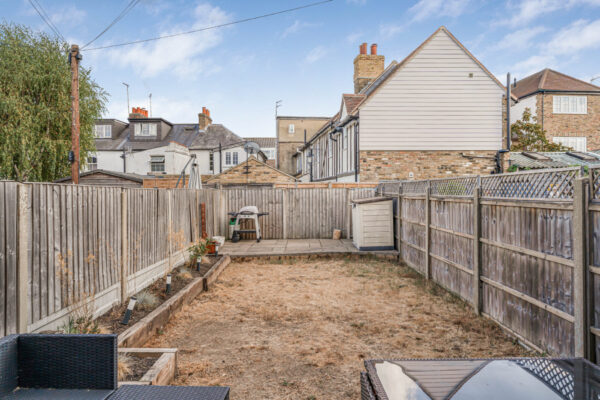 Albion Close, Hertford, SG13