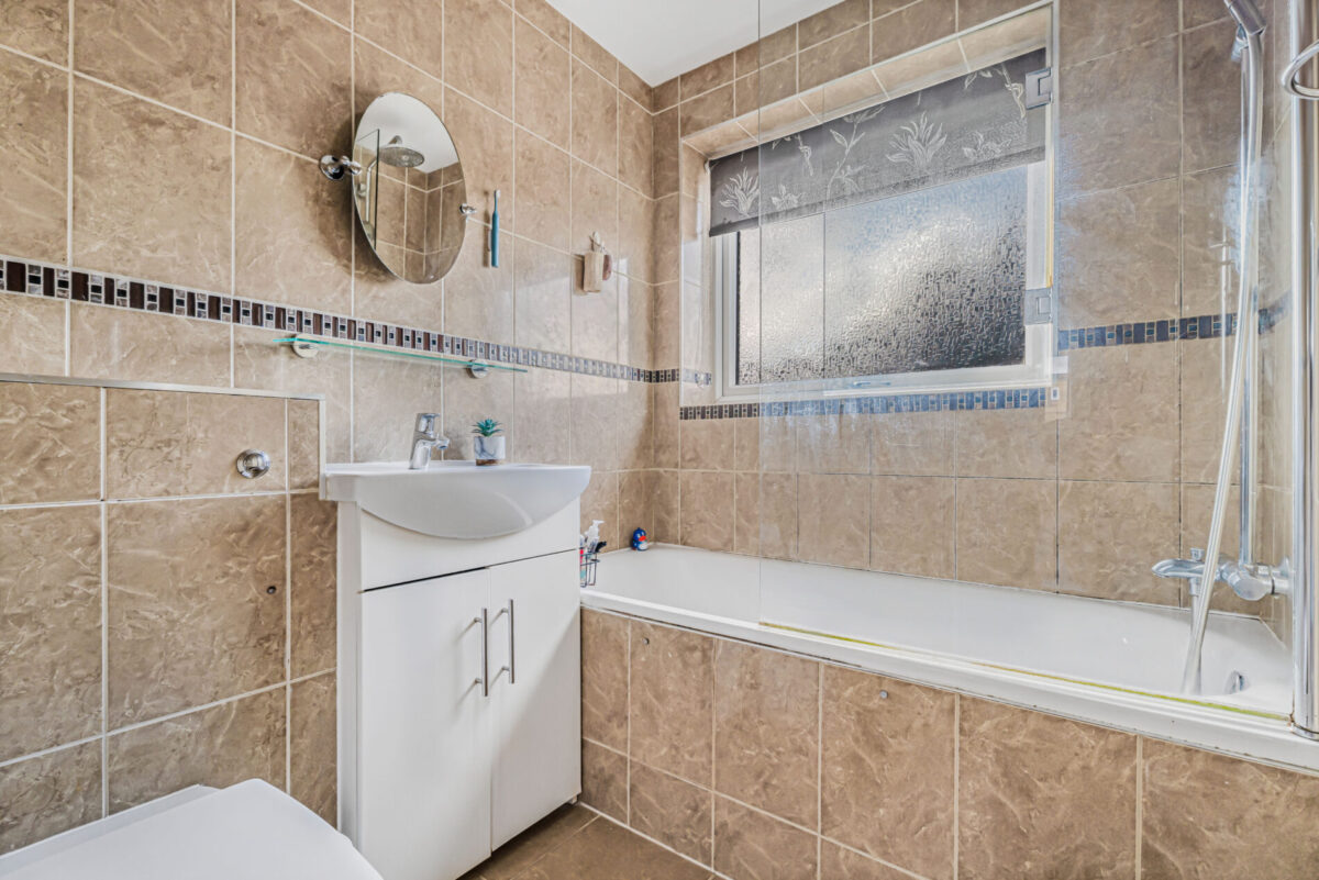 Albion Close, Hertford, SG13