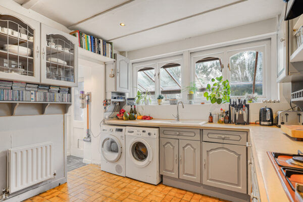 Hillside Terrace, Hertford, SG13
