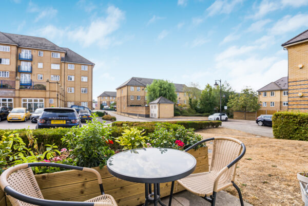 Newland Gardens, Hertford, SG13