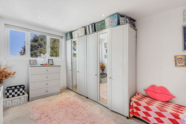 Liberty Close, Hertford, SG13