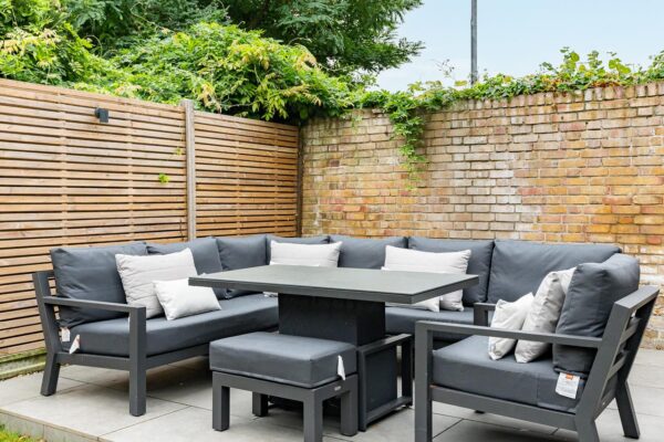 Villiers Street, Hertford, SG13