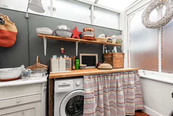 Ponsbourne Park, Newgate Street, SG13