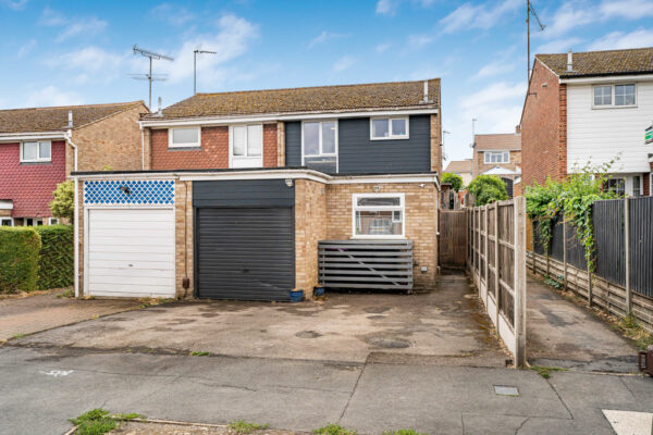 Hazeldell, Watton At Stone, SG14