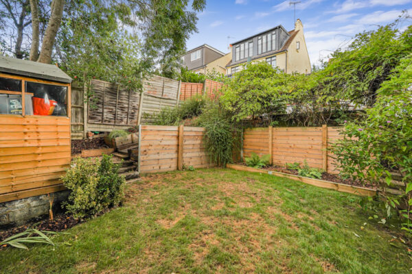 Hillside Terrace, Hertford, SG13