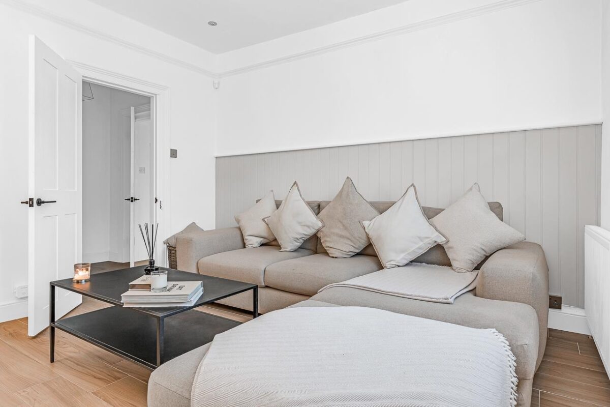 Villiers Street, Hertford, SG13